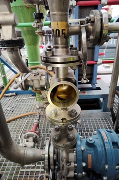 Magnetfilter MSP-S OCTOPUS – Reinigung von flüssigem Ammoniak in einer Chemieanlage