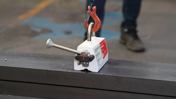 Lastmagnet bei der Handhabung von Lasten